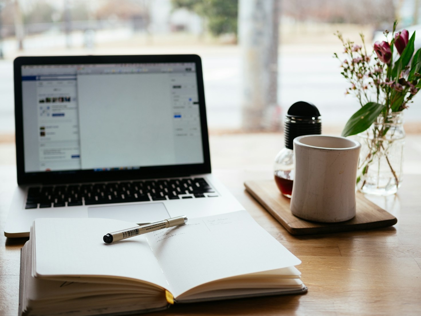 Top 10 Benefits of Choosing eBooks